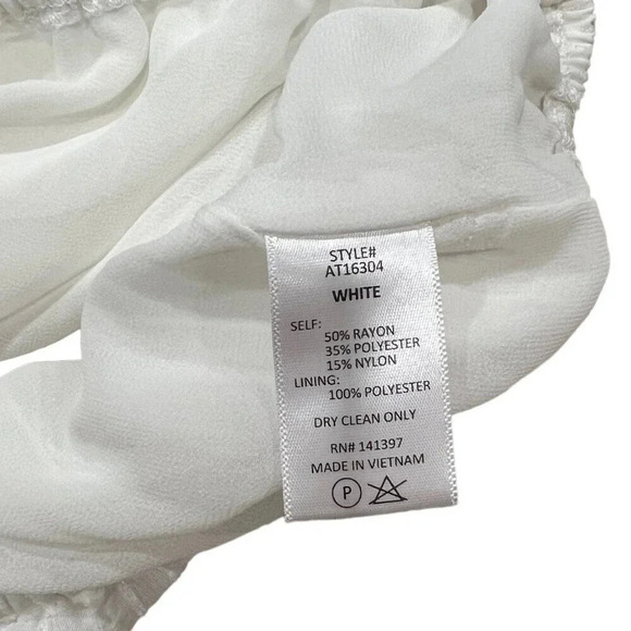 ASTR the Label White Ruched Sleeve Blouse S - Picture 4 of 5